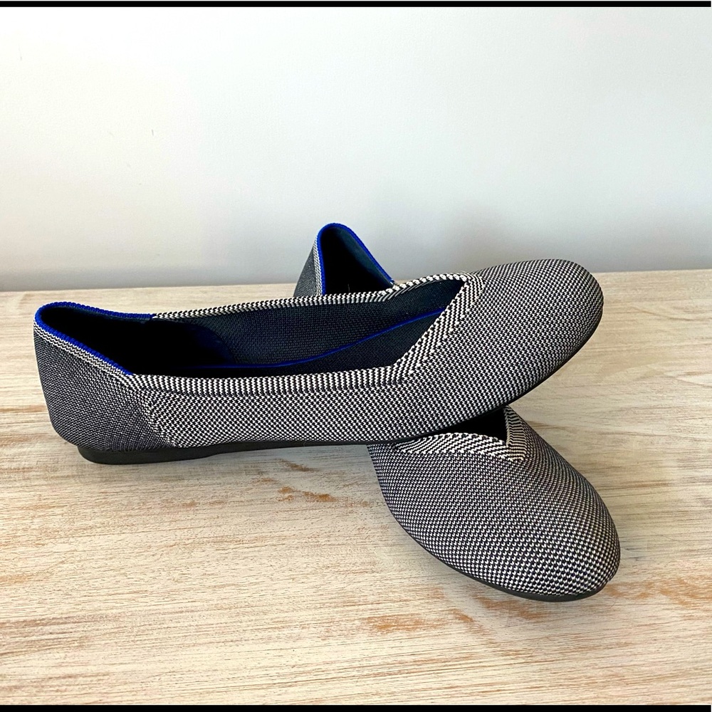 Black and white Rothy’s flats